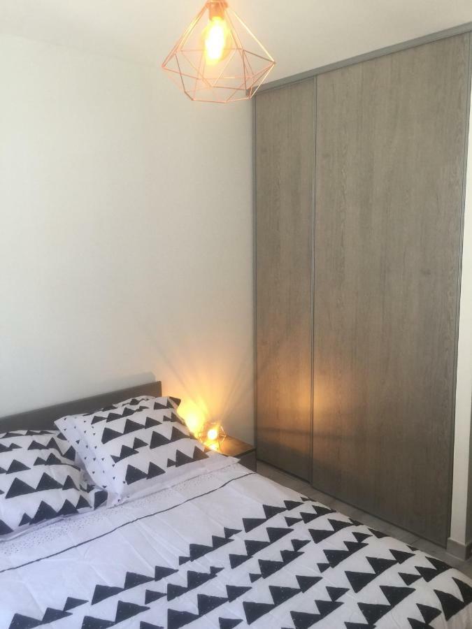 Appartement L'Islois LʼIsle-sur-la-Sorgue Buitenkant foto